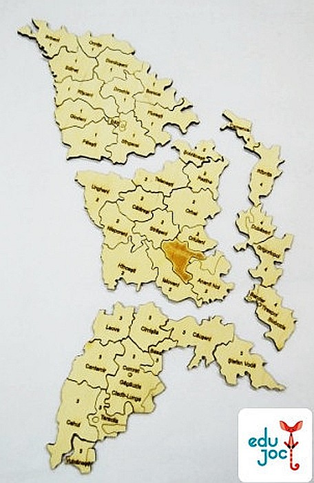 Puzzle Harta R. Moldova cu raioane natur [2]