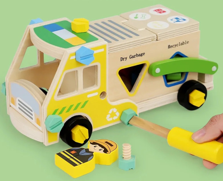 Игрушечный конструктор Машина для переработки [1]