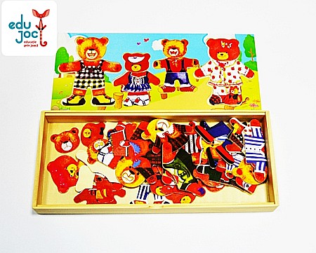 Puzzle garderoba familiei de ursi - 4