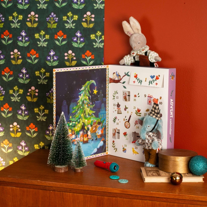 Calendar de Advent Lanterna si 23 de discuri cu povesti Minouchkas Moulin Roty [4]