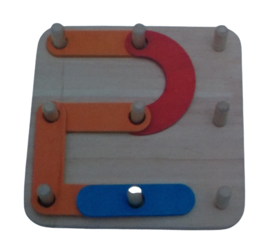 Joc din lemn, Montessori, Geoboard cu litere si cifre [4]