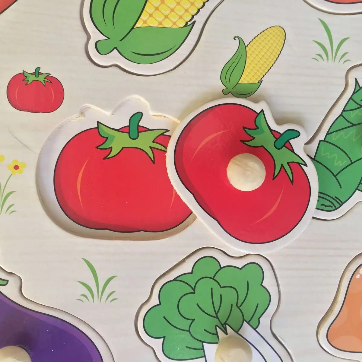 Puzzle educativ pentru copii, lemn, piese cu maner, legume, 3 ani+, Edujucarii [2]