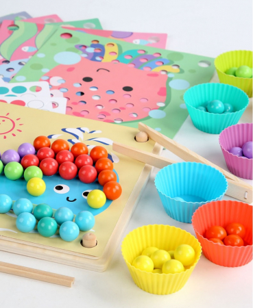 Joc de sortare, indemanare si asociere culori, 77 bile colorate din lemn si accesorii, Joc tip Montessori, 3 ani+ [11]