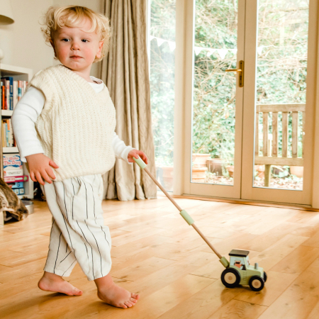 Jucarie de impins tractor, Orange Tree Toys [4]