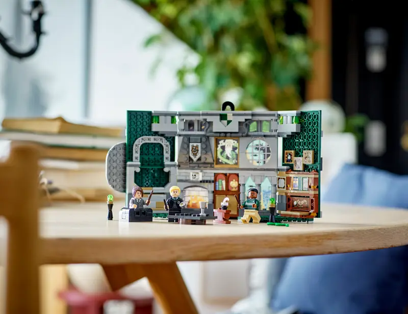 LEGO Harry Potter, Bannerul Casei Slytherin,  76410, 349 piese, 9 ani+ [5]