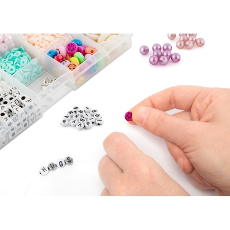 Set creativ DIY in cutie, 13 modele de margele de insirat [2]