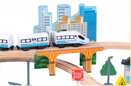 Set Mare Circuit de Tren din lemn, cu locomotiva electrica si o multime de detalii de jucat in tot orasul, 95 piese, Wood Mom [12]