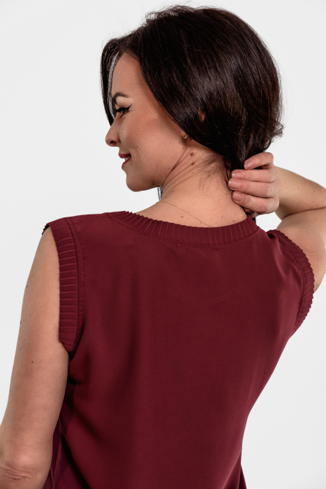 Maieu cu volanas la gat si rascroi_visiniu [3]