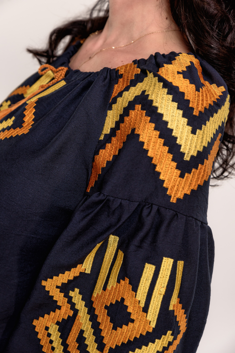 Bluza cu broderie in nuante de galben si mustar [3]