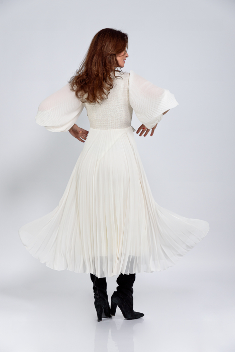 Rochie de poveste cu nasturi bijuterie [3]