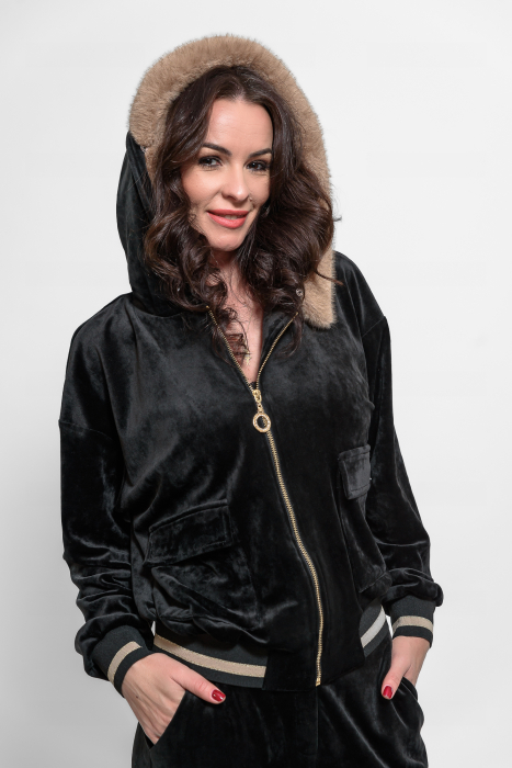 Compleu casual din catifea  neagra cu gluga si blanita [5]