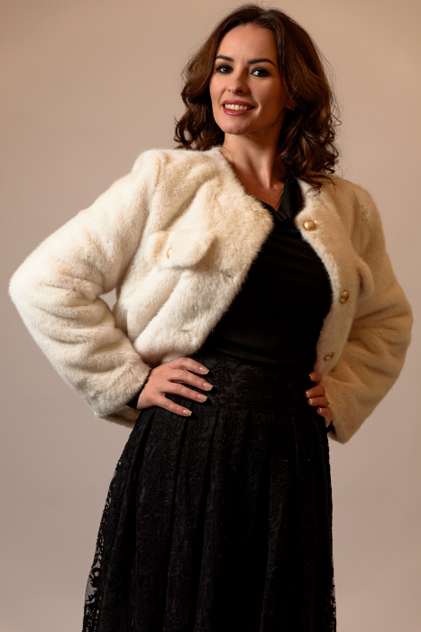 Blanita crem model vintage cu nasturi aurii [2]