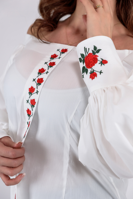 Bluza poplin cu broderie [1]