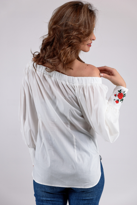 Bluza poplin cu broderie [2]