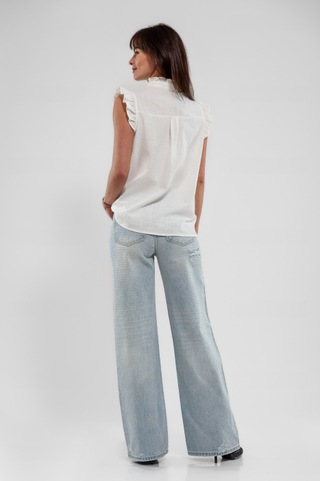 Camasa panza cu flori albastre brodate [5]