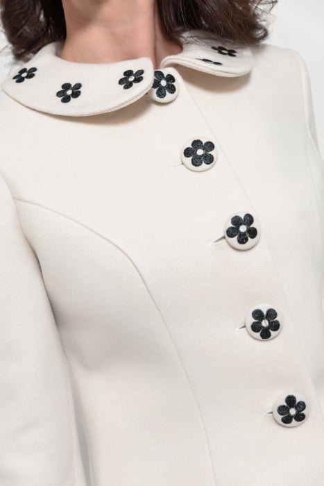 Compleu stofa crem cu guler rotund si broderie [4]