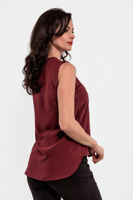 Maieu cu volanas la gat si rascroi_visiniu [2]