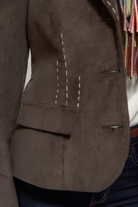 Sacou catifea reiata maro si cusaturi ornamentale [5]