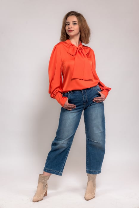 Bluza satin cu funda ampla la gat si nasturi perla la manseta [1]