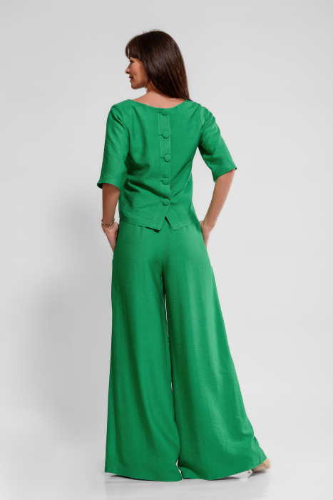 Compleu vascoza verde: pantaloni palazzo cu pliuri si bluza asimetrica cu nasturi la spate [2]