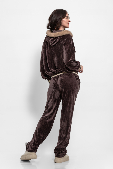 Compleu casual catifea maro cu blanita [3]