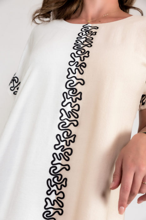 Rochie din vascoza in doua culori ,cu broderie din snur [3]