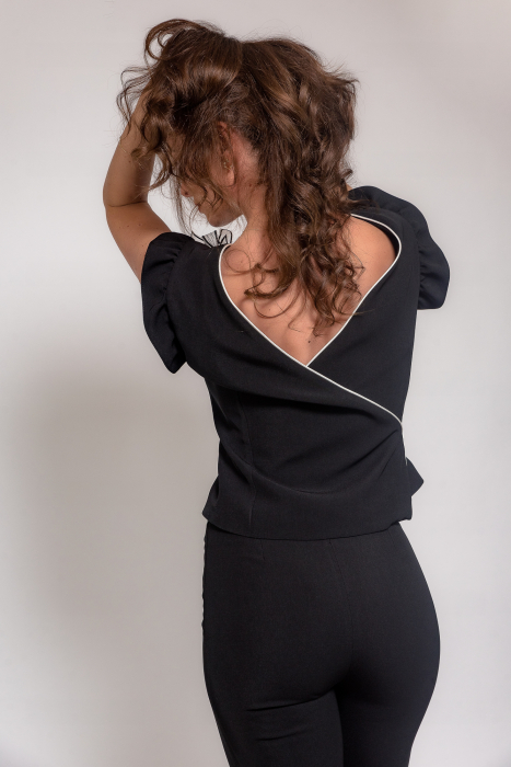 Compleu stofa cu pantaloni drepti [2]