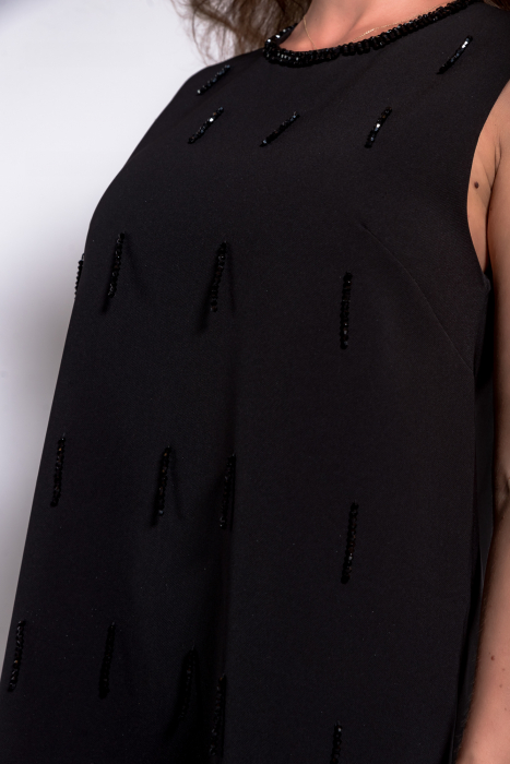 Rochie eleganta cu aplicatii din franjuri mici din margele negre [3]