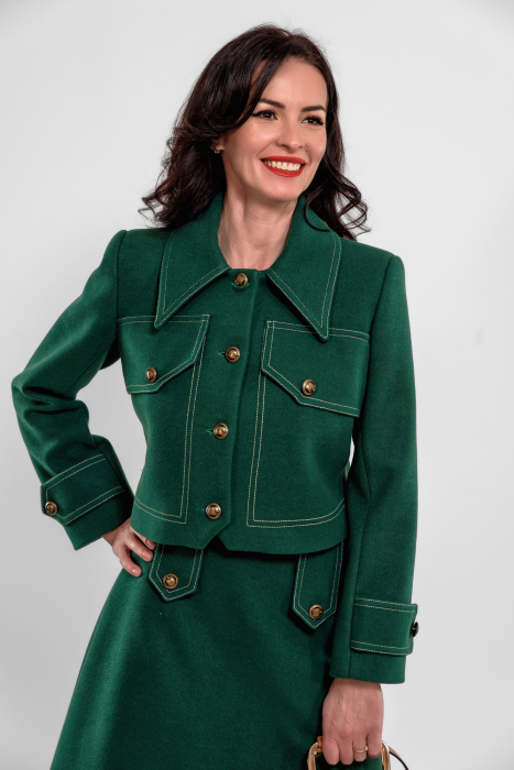 Sacou Effect verde, cusaturi ornamentale in contrast [2]