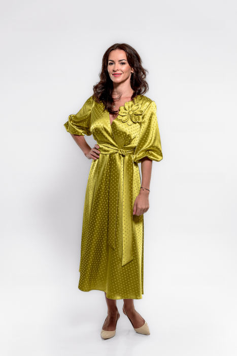 Rochie lime  tripluvoal satinat cu buline si floare supradimensionata [2]