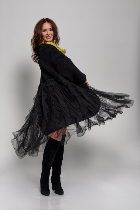 Cardigan tricotat cu volane din tulle [1]