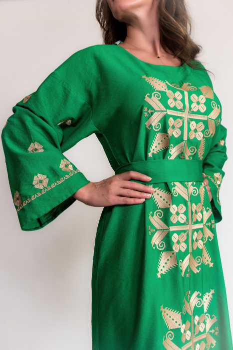 Rochie din vascoza cu broderie traditionala [3]