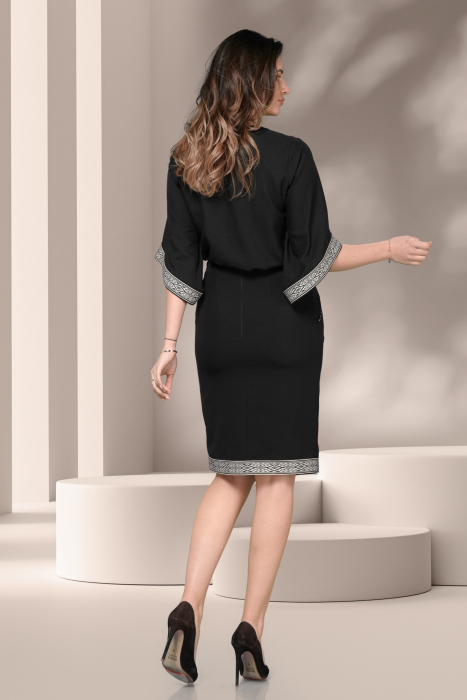 Bluza neagra Effect brodata gen ie traditionala [5]