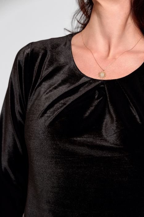 Rochie Effect catifea neagra cu bordura brodata. [3]