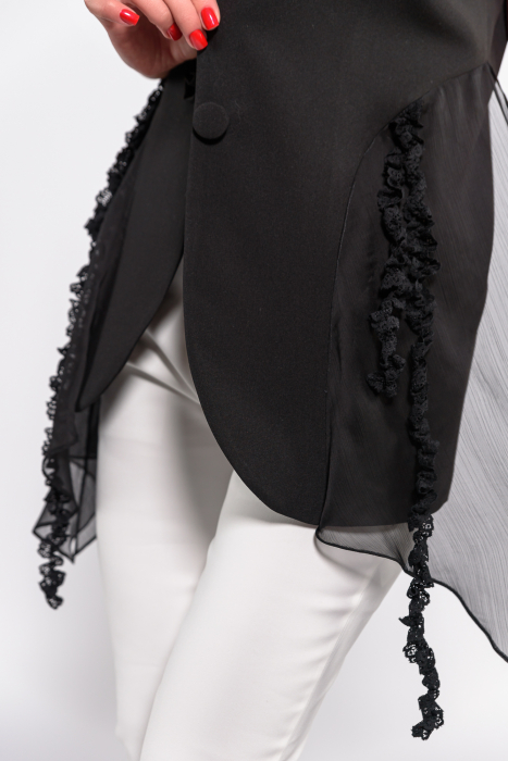 Vesta neagra Effect accesorizata cu flori 3d handmade [6]