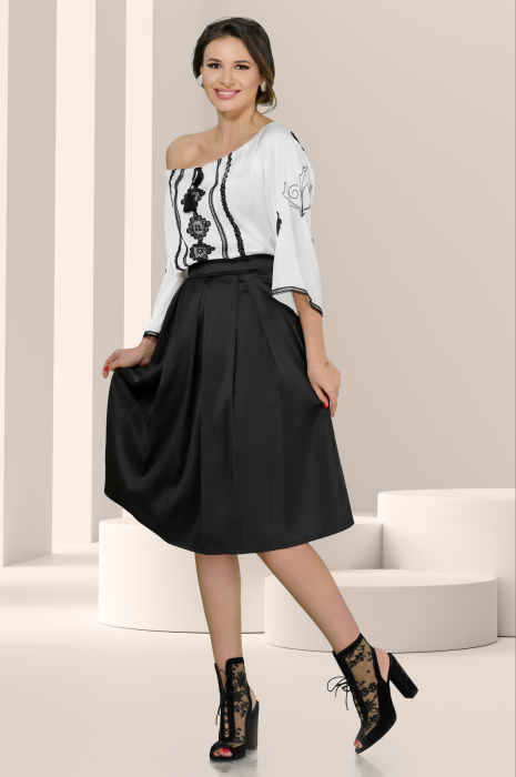 Fusta eleganta din satin negru cu pliuri late [2]