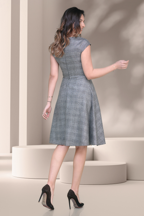 Rochie Effect gri cu carouri in clos [2]