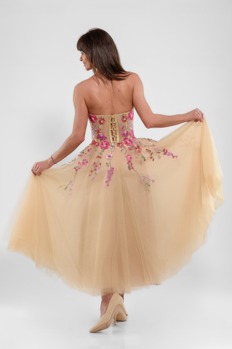 Rochie Effect din tulle bej cu corset si flori 3d in nuante de roz [3]