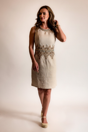 Rochii brodate - Rochie din in 100% accesorizata manual