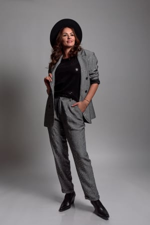 Compleuri cu pantaloni - Costum Effect stofa bradut cu paiete argintii