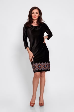 Rochii brodate - Rochie Effect catifea neagra cu bordura brodata
