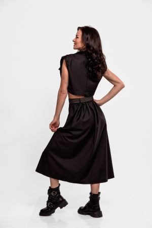 Compleu cu vesta [2]