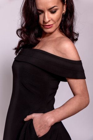 Rochie Bridgerton cu decolteu romantic peste umeri [4]