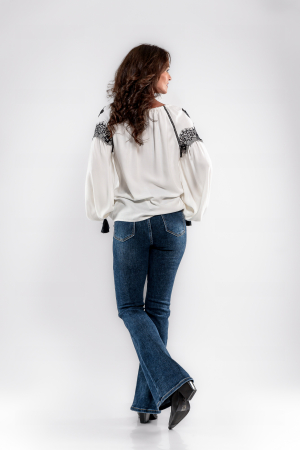 Bluza Effect cu aplicatii dantela chantilly [3]