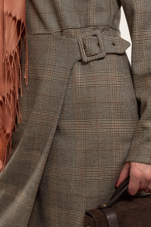 Rochie stofa carouri in nuante de bej si maro [3]