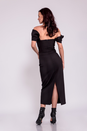 Rochie cu corset si strasuri sub forma de picaturi de ploaie [1]