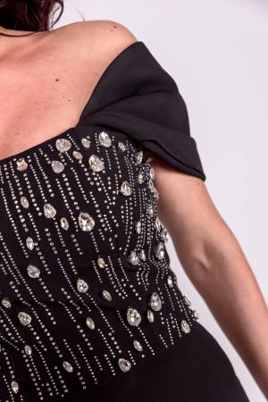Rochie cu corset si strasuri sub forma de picaturi de ploaie [3]