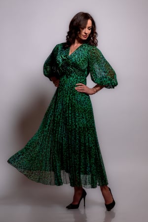 Rochii elegante - Rochie midi verde cu imprimeu animal print si floare supradimensionata