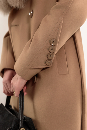 Palton bej lana cu guler detasabil din balnita [3]