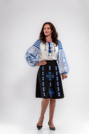 Broderii - Fusta  Effect cu broderie verticala albastra